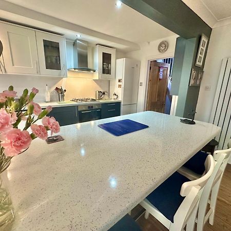 Garden Cottage - 3 Bedroom Close To Town And Beach Bournemouth Eksteriør billede