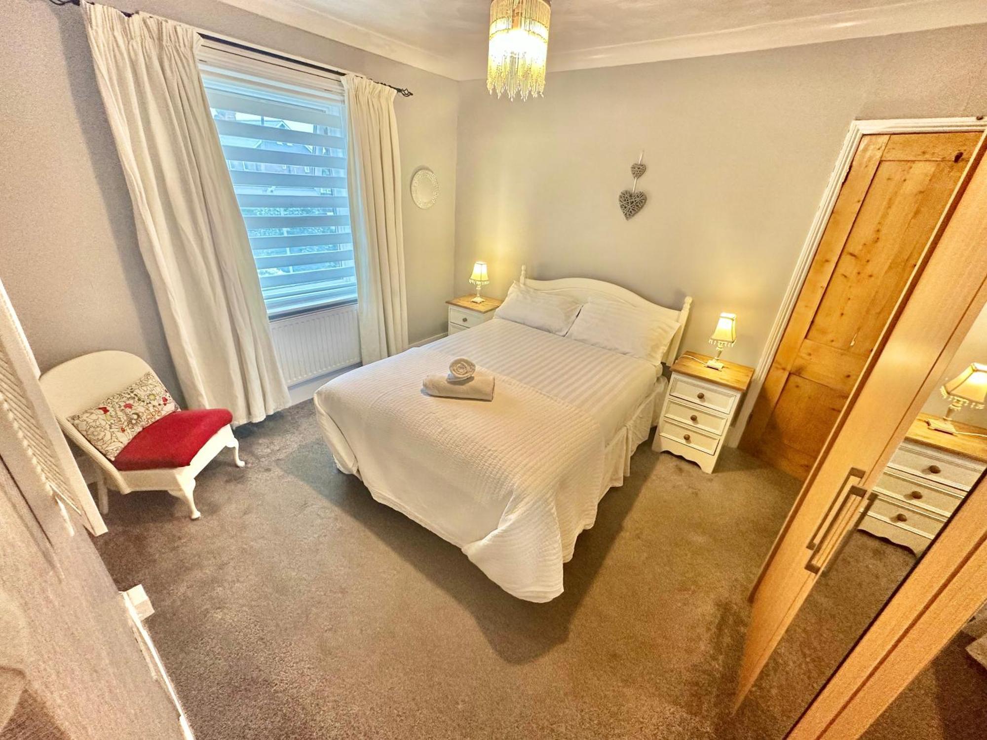 Garden Cottage - 3 Bedroom Close To Town And Beach Bournemouth Eksteriør billede